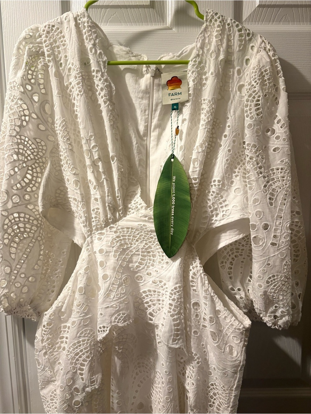 NWT FARM Rio Warm White Eyelet Lace Maxi Dress Size XL - Picture 2 of 7